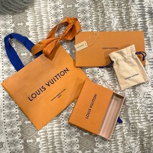 Louis Vuitton Gift Set - Bag, box, ribbon, tags, receipts, dustbag